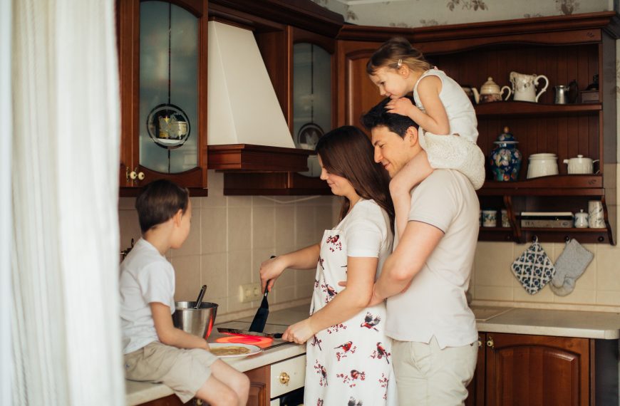 Modeling Behavior for Effective Discipline Techniques for Children