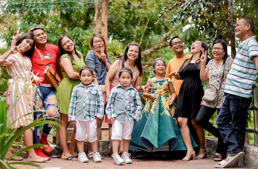 The Resilience and Transformation of Extended Families in Modern Family Dynamics