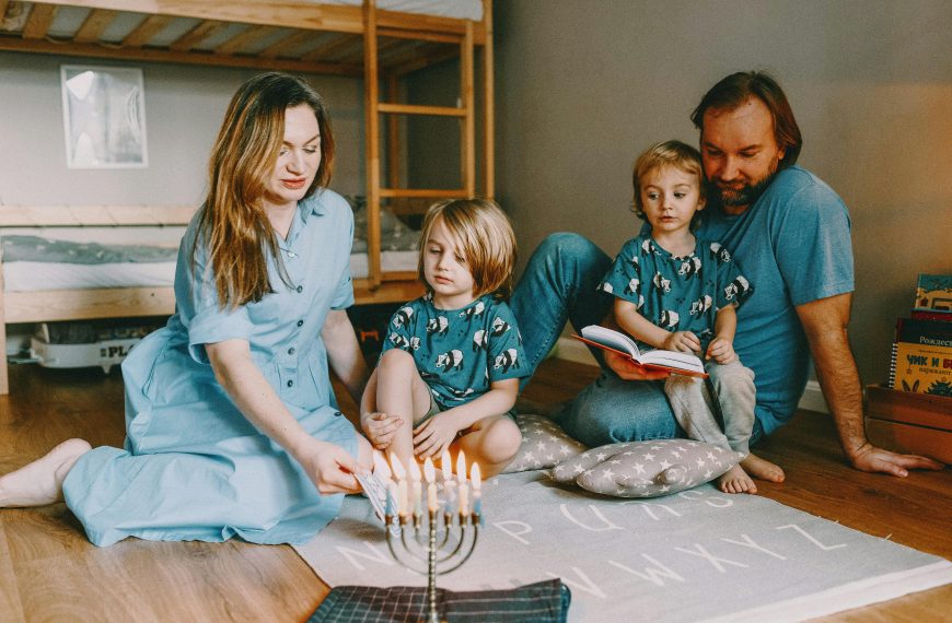 The Significance of Family Traditions; Crafting Everlasting Memories